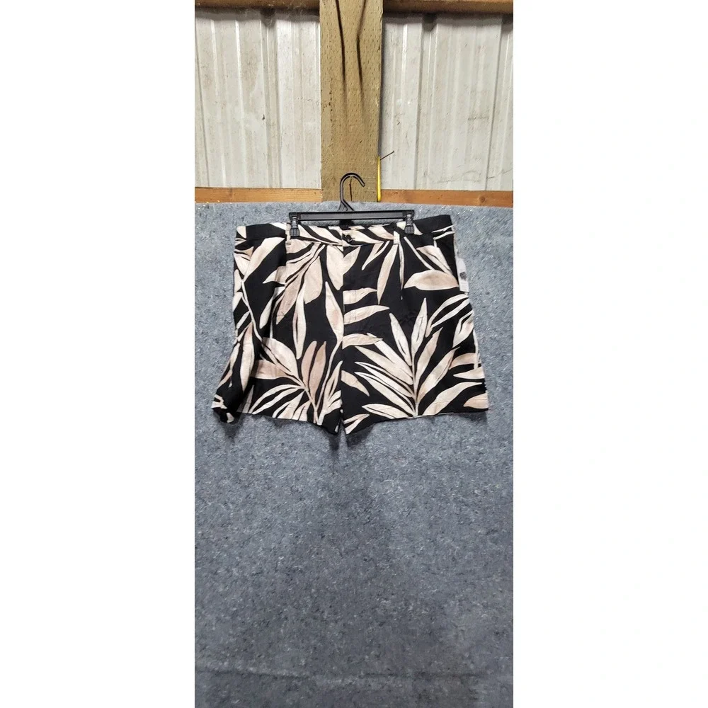 Time & Tru Linen Shorts Seps Tropical Black Size 3X (22)‎